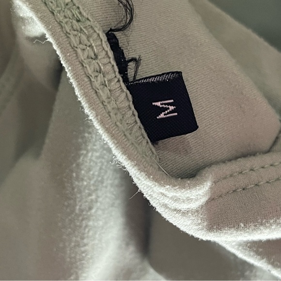 Define top Balance Athletica - Picture 3 of 5